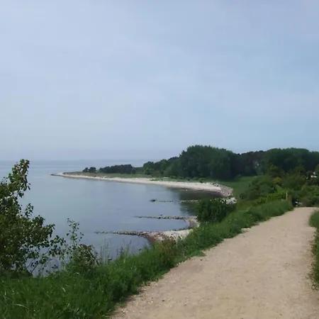 Апартаменты Fuer 5 Personen Ca 80 M In Thiessow, Mecklenburg-vorpommern Ruegen *